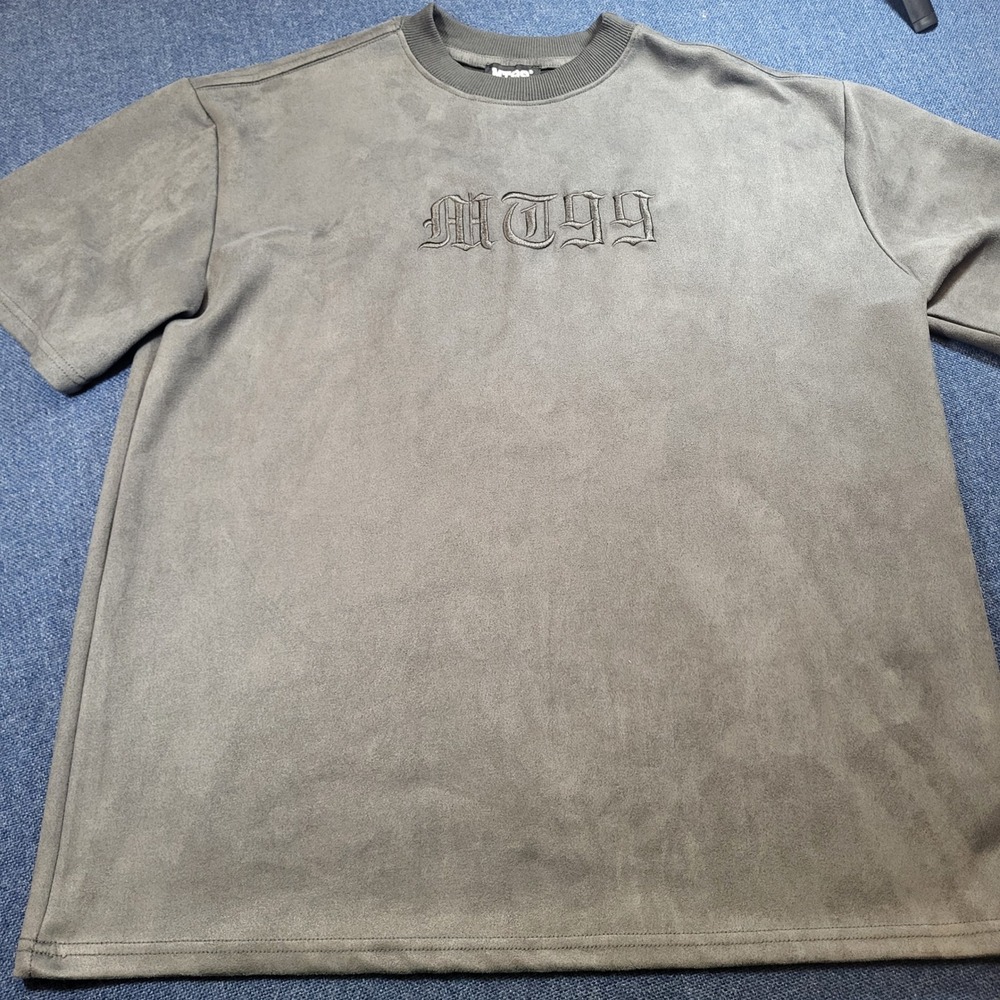 MT99 Growing In The World Suede Embroidered Gothic TShirt Charcoal Gray XL Skate